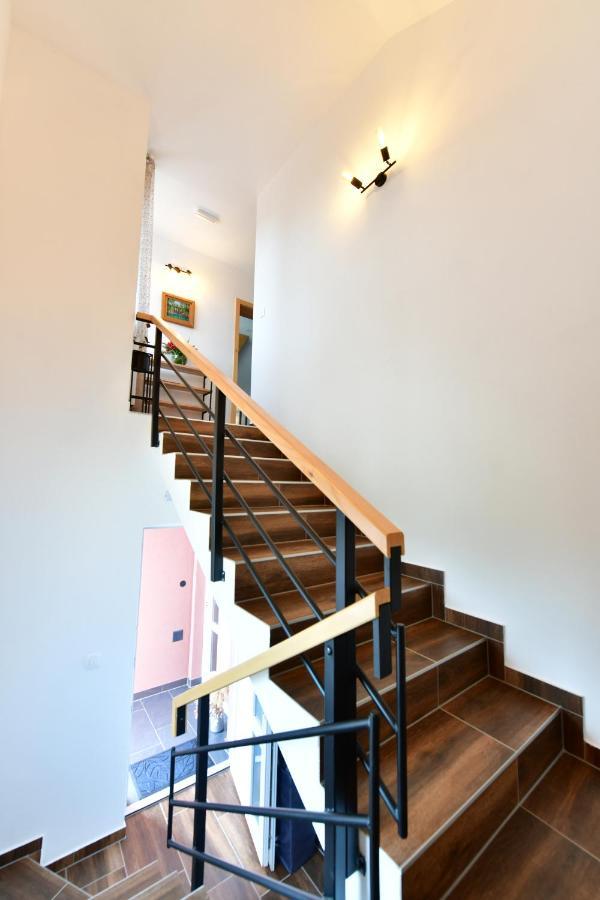 House Bela Vido Hotel Dreznik Grad Luaran gambar