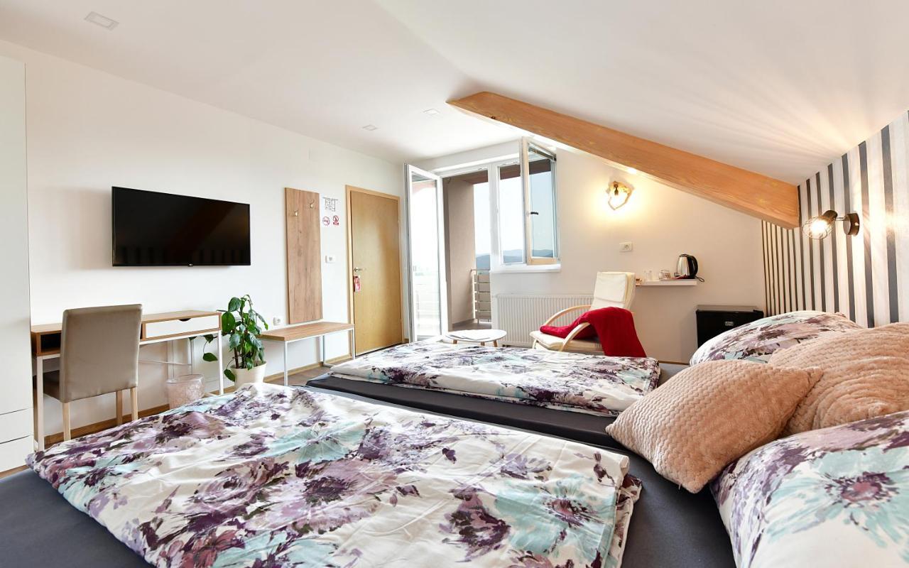 House Bela Vido Hotel Dreznik Grad Luaran gambar