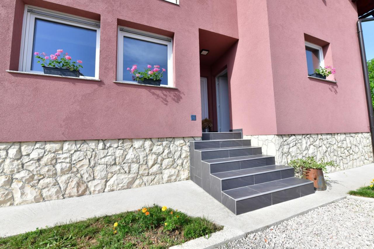 House Bela Vido Hotel Dreznik Grad Luaran gambar