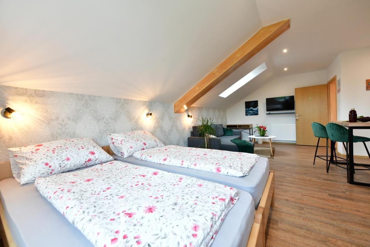 House Bela Vido Hotel Dreznik Grad Luaran gambar